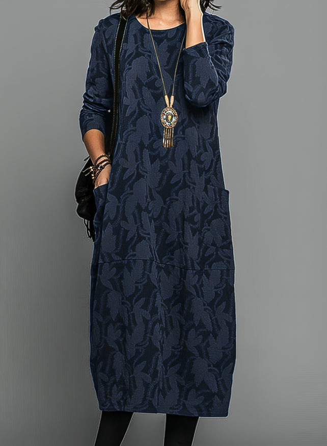 Cassie | Casual crew-neck winter dress